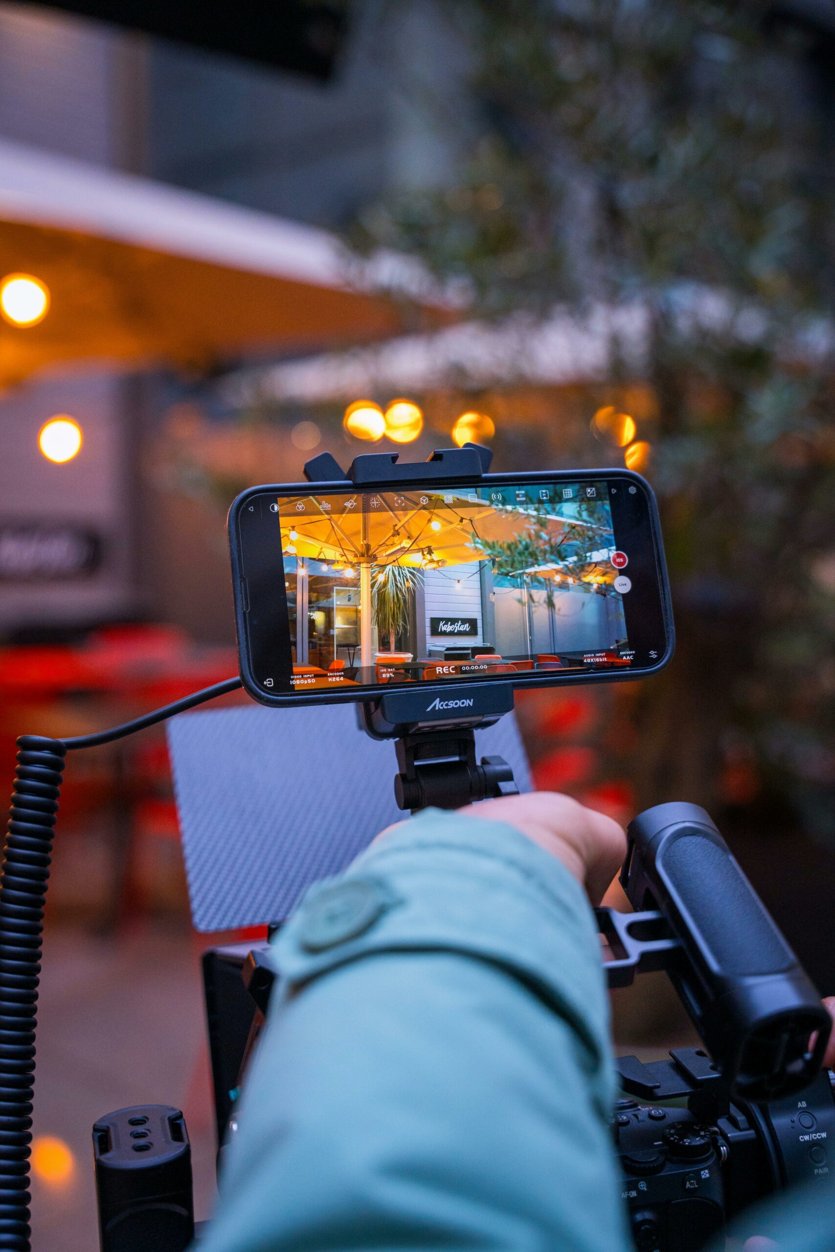 Pourquoi la vidéo devient le format incontournable du SEO en 2025 ?